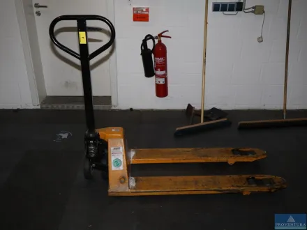 Gabelhubwagen Tragkraft 2.000 kg 540x1.150 mm – RESALE