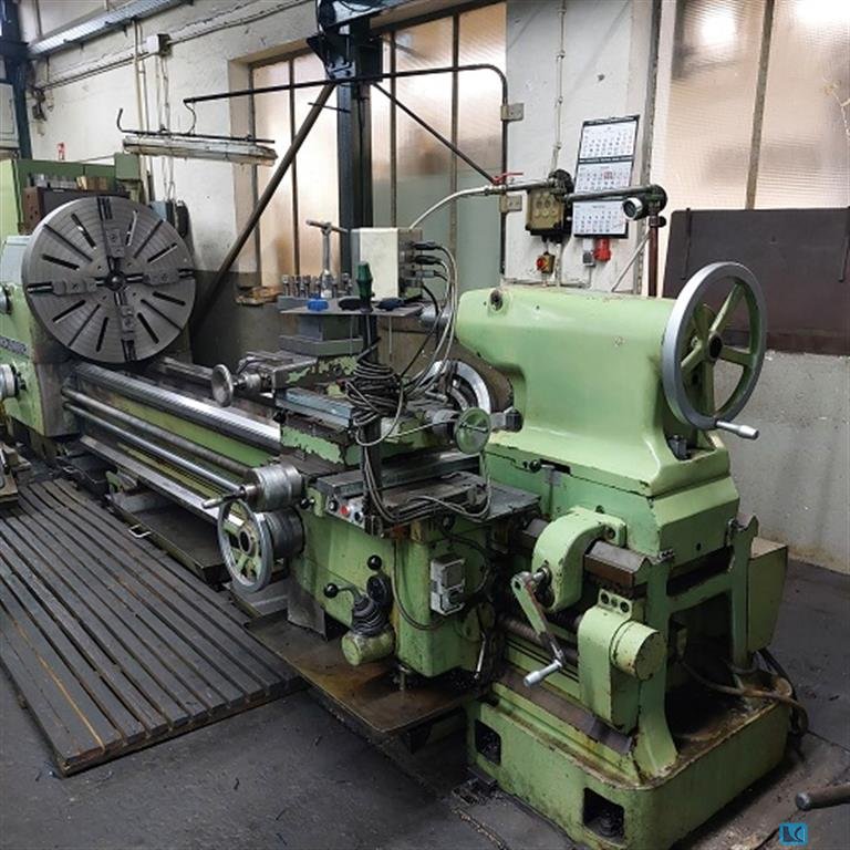 WOHLENBERG M 1000 Leit- und Zugspindeldrehmaschine