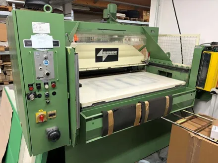 Schön & Sandt 530 Hydraulische Flachbett-Stanzmaschine – RESALE