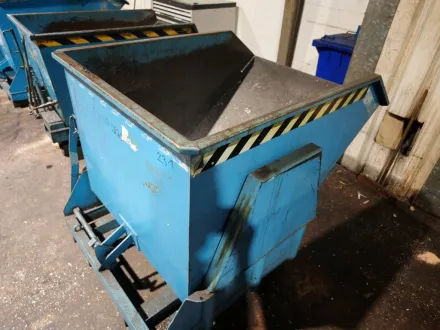 Spaenekuebel Späneförderer – RESALE