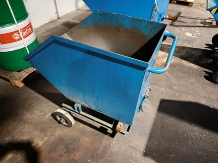 Spaenekuebel Späneförderer – RESALE
