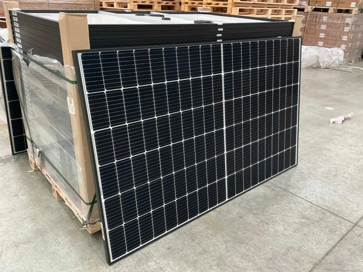 REC 370NP2 Module photovoltaïque noir (RÉF : 4005141)