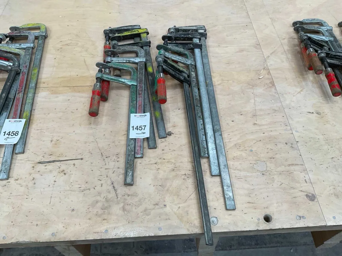 Glue clamp (8x)