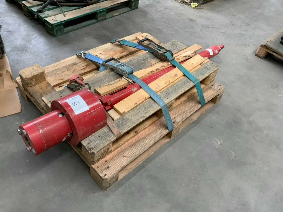 Drill Services Casing driver