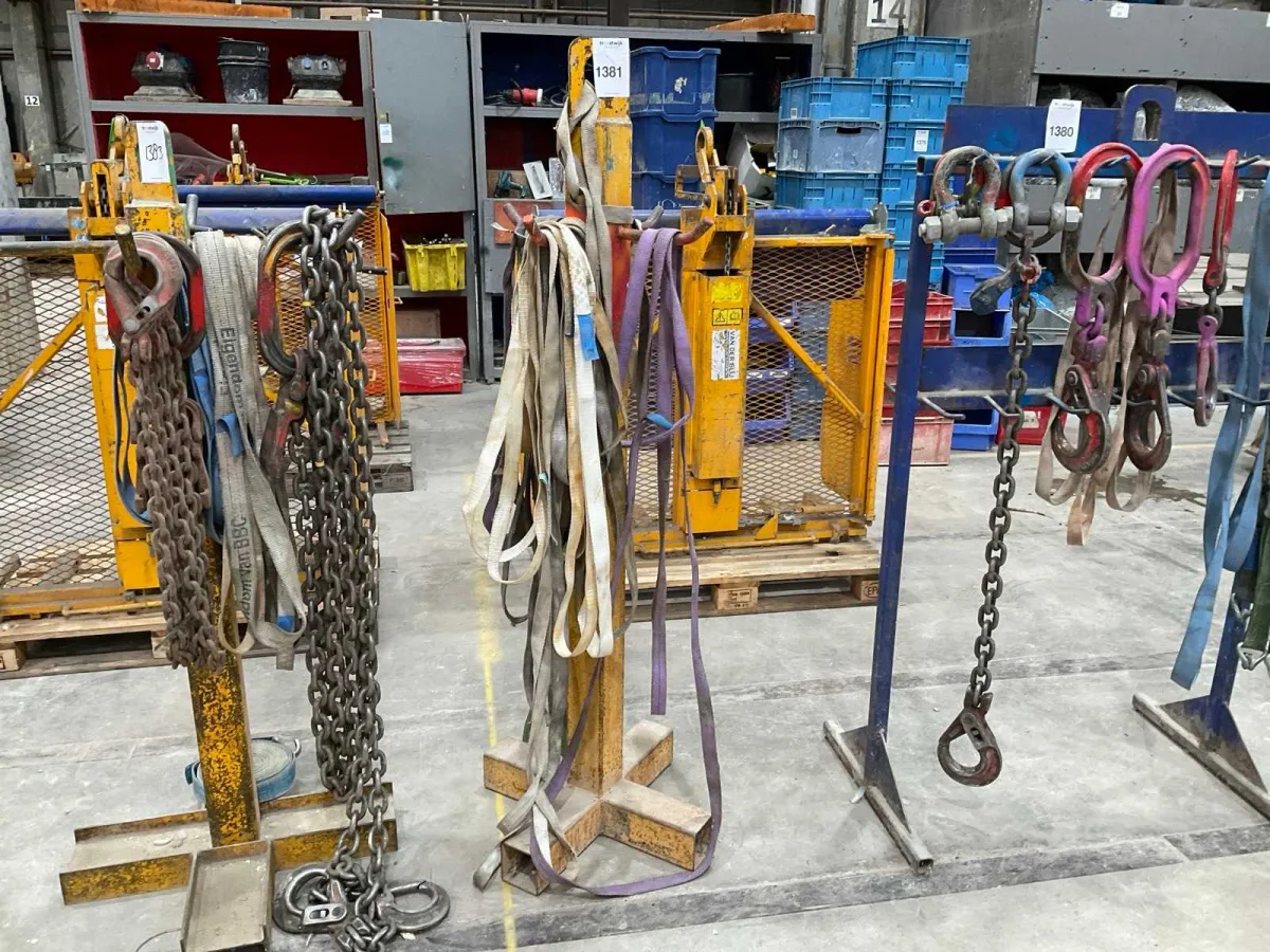 Rack de rangement avec sangles de levage
