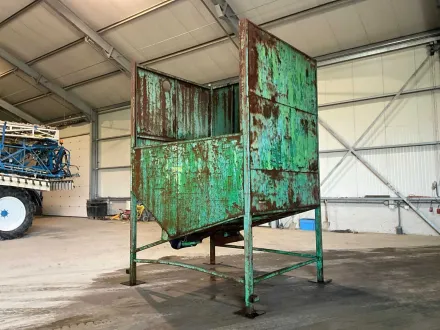 Lager- und Dosierungsbunker – RESALE