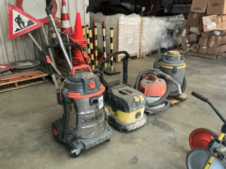 Staubsauger (4x) – RESALE