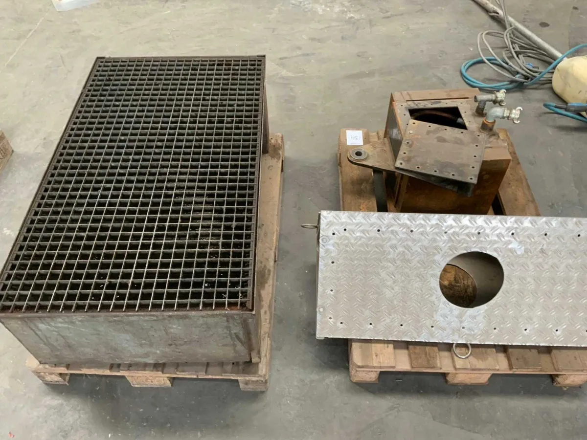 Buffer tank and drip tray