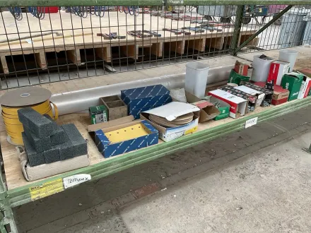 Würth Verschiedene Schuppen und Befestigungen – RESALE