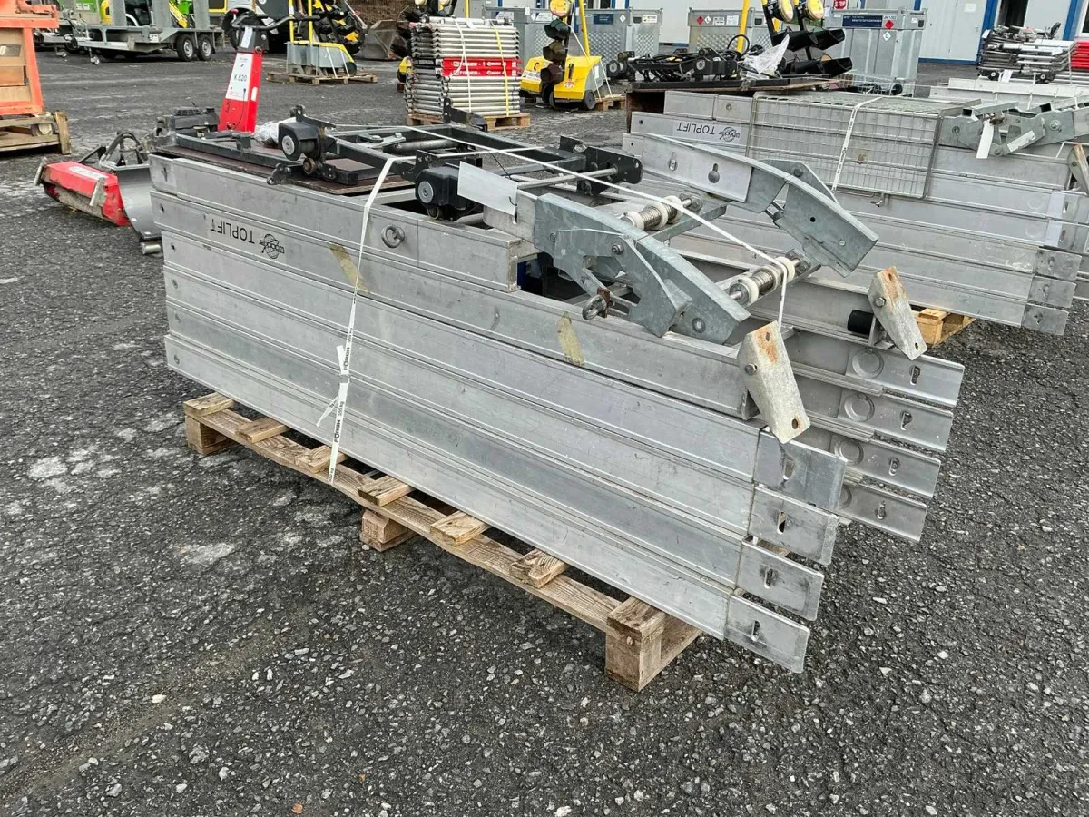 BÖCKER - TOPLIFT - 2016 - Bauaufzug