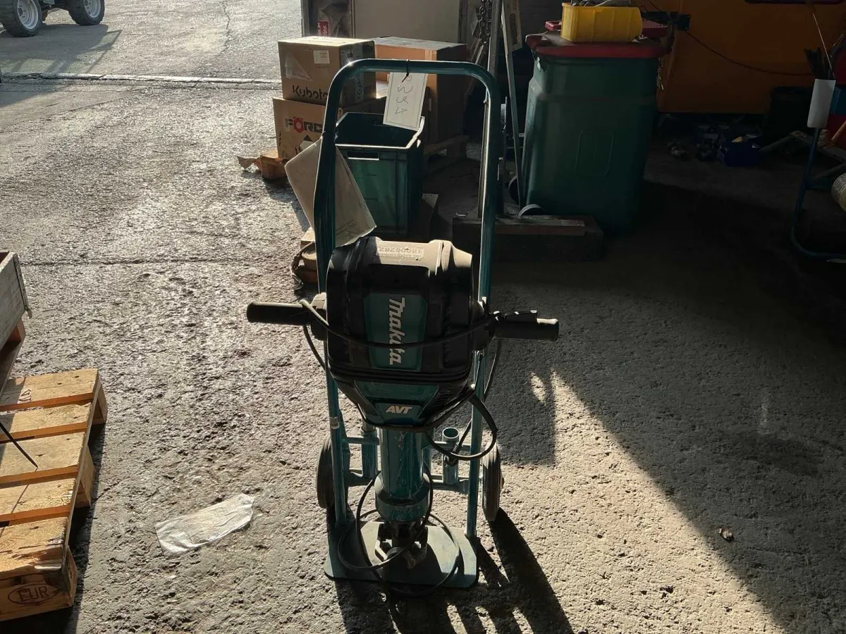 MAKITA HM 1812 Abbruchhammer