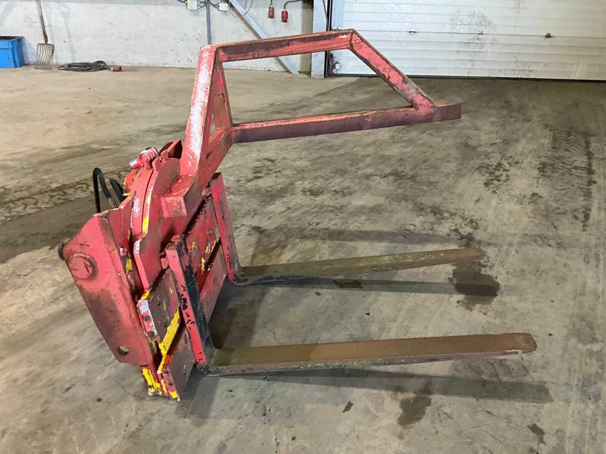 Boxes rotator