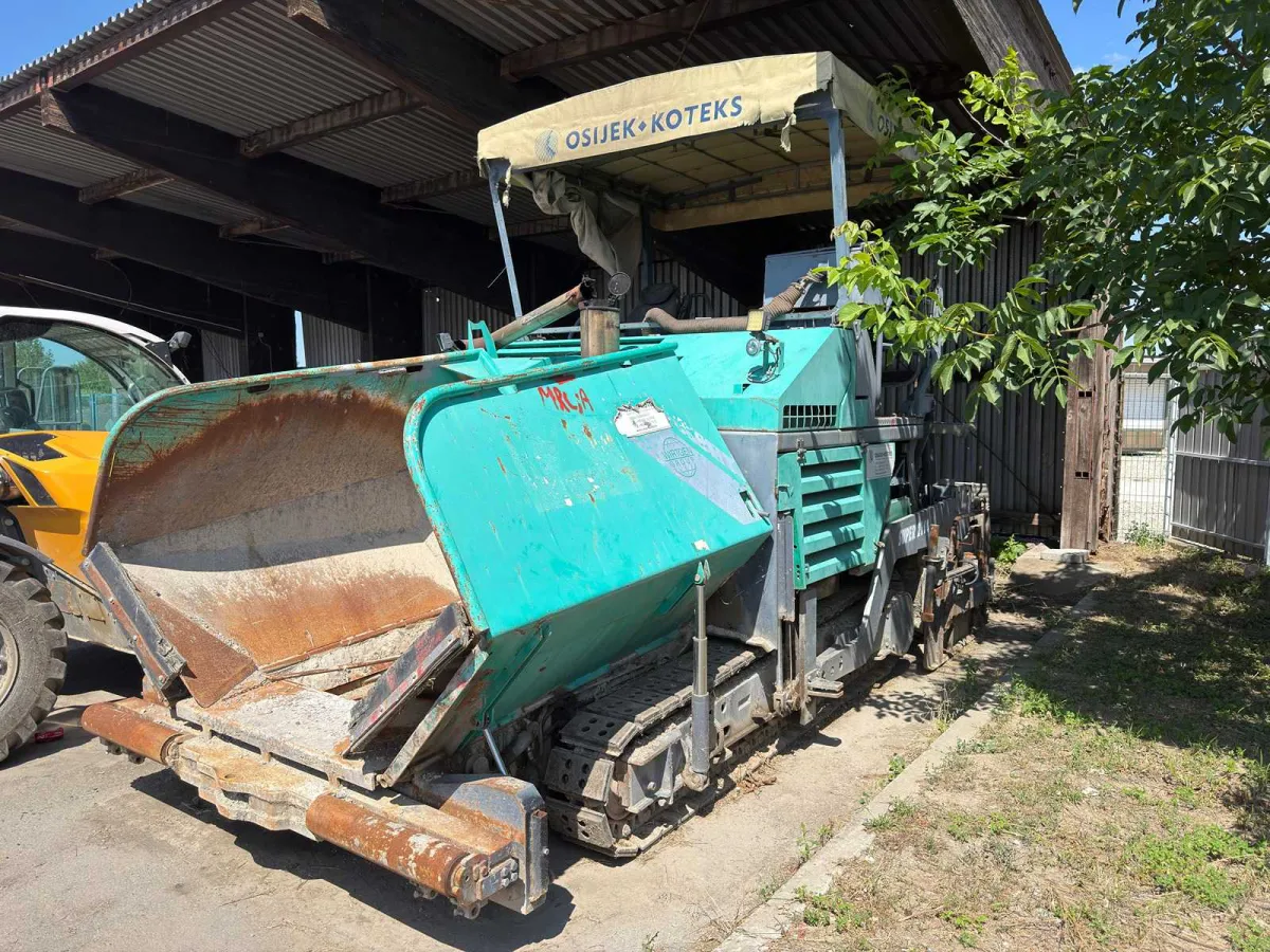 Vogele - 2100 - Asphaltpflaster - 2004