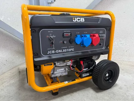 JCB 7500 Watt Benzingenerator – RESALE