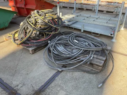 Verschiedene Kabel – RESALE