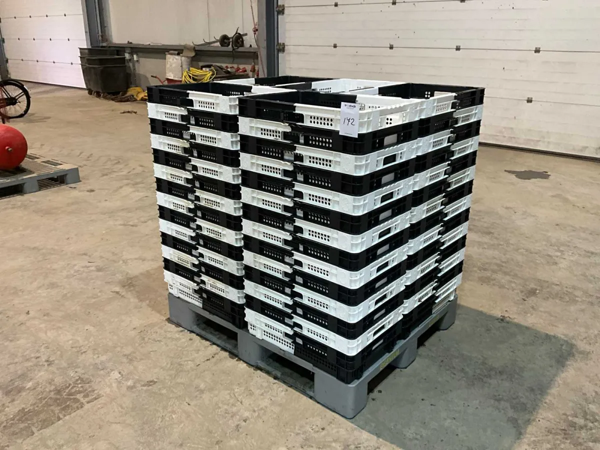 Stackable crate (60x)