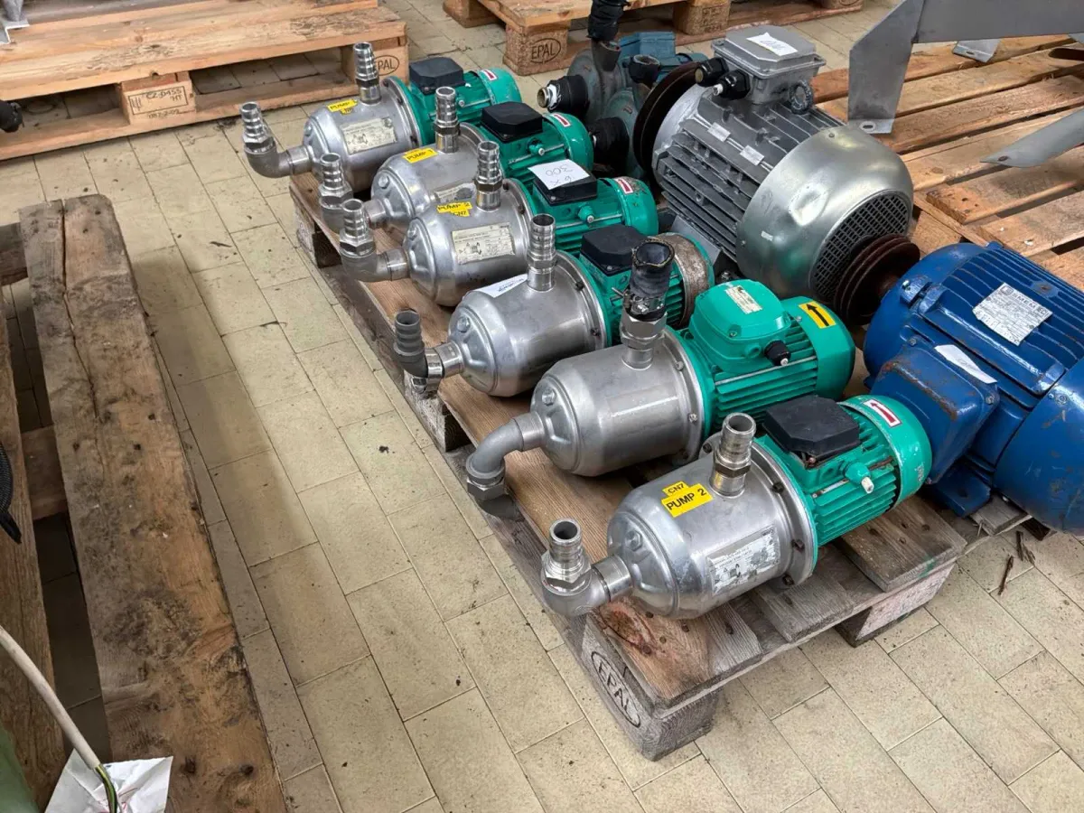 WILO Water Pumps (6x)