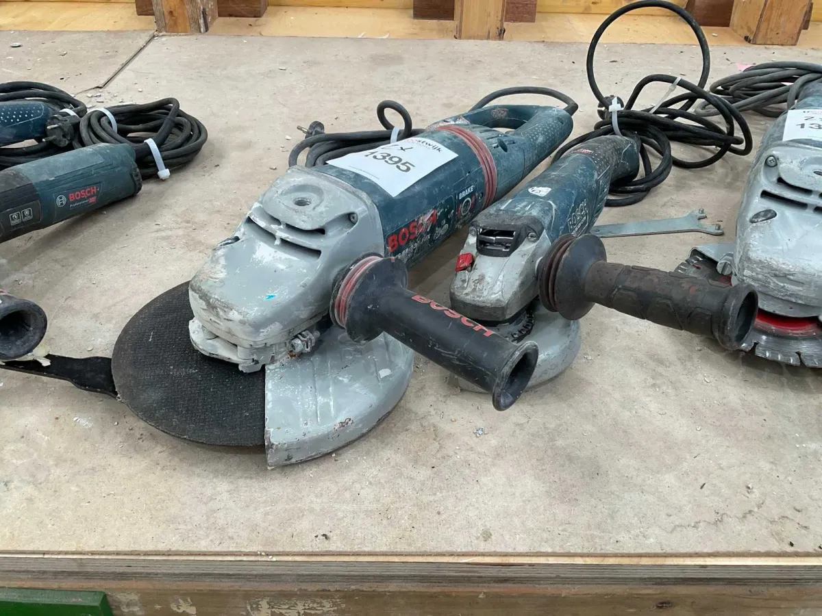 Bosch Professioneller Winkelschleifer (2x)