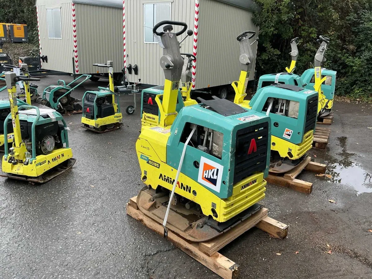 AMMANN - 2021 - APH 60/85 - Plaque vibrante hydrostatique réversible