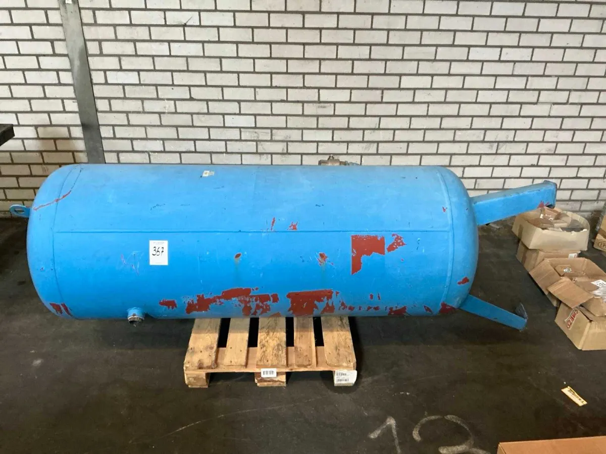 HPC buffer tank