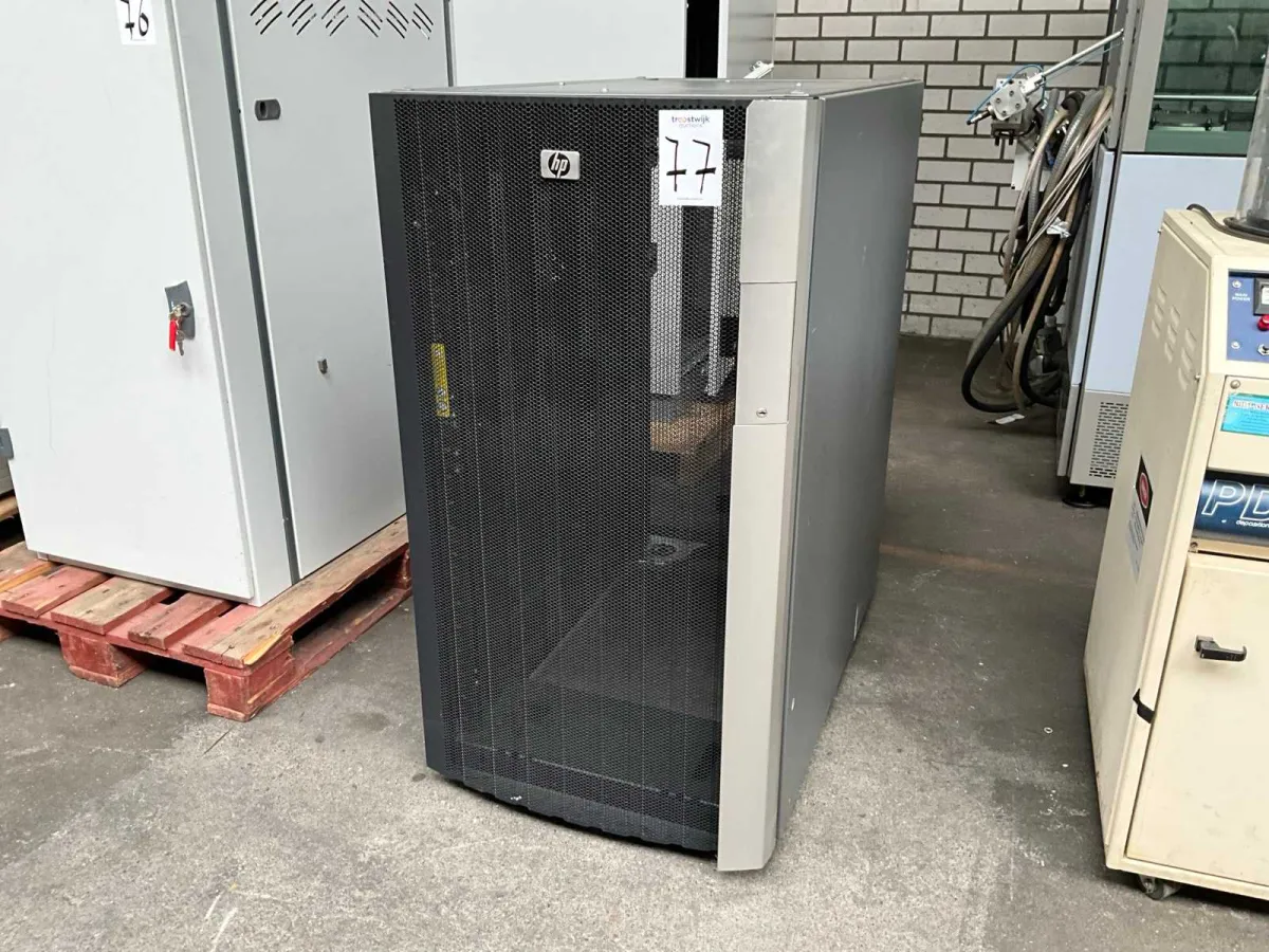 Rack serveur HP 10622 G2 22U 2008