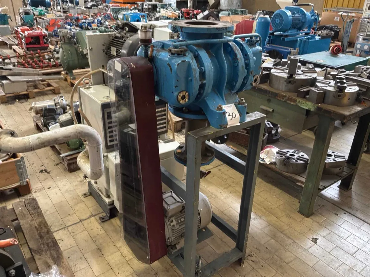 LEIBOLD Blower Pump