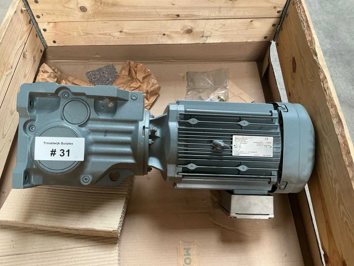 SEW-Eurodrive K67 DPS123S4/TH Elektromotor - Getriebemotor
