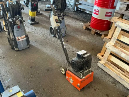 HUSQVARNA - BMP-215 - 2022 - Bodenfräse – RESALE