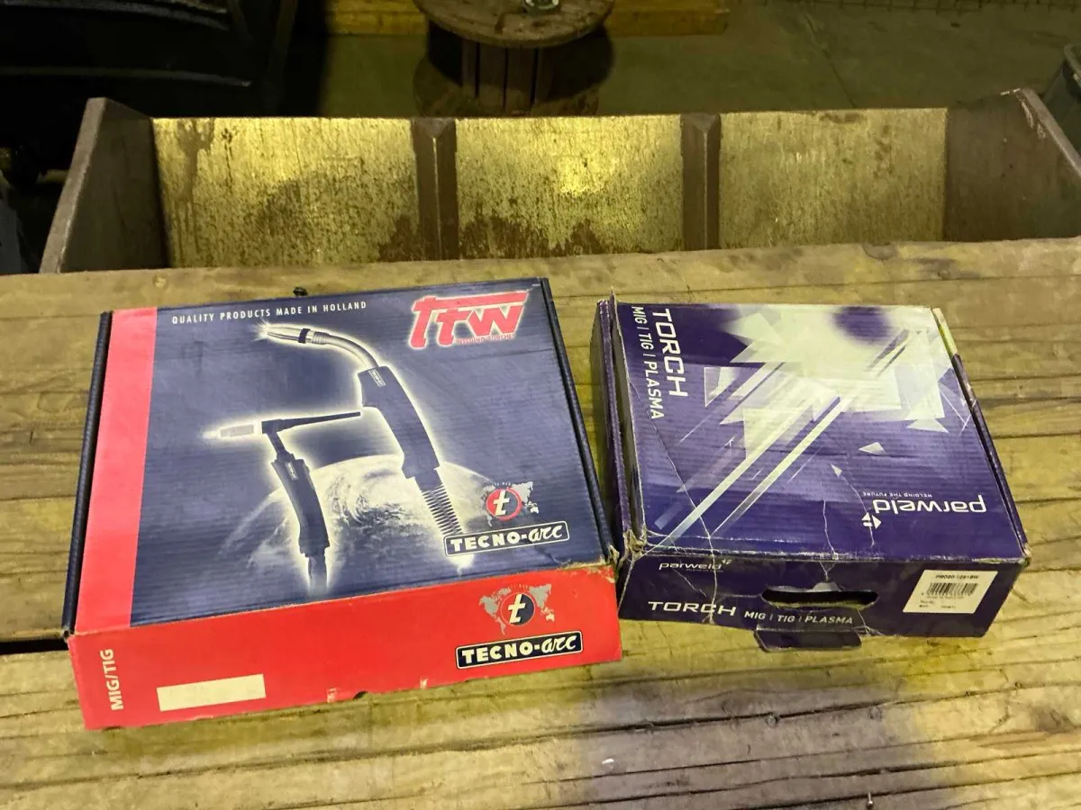 Set aus 2 TTW und Parweld PRO20 Schweißgeräten