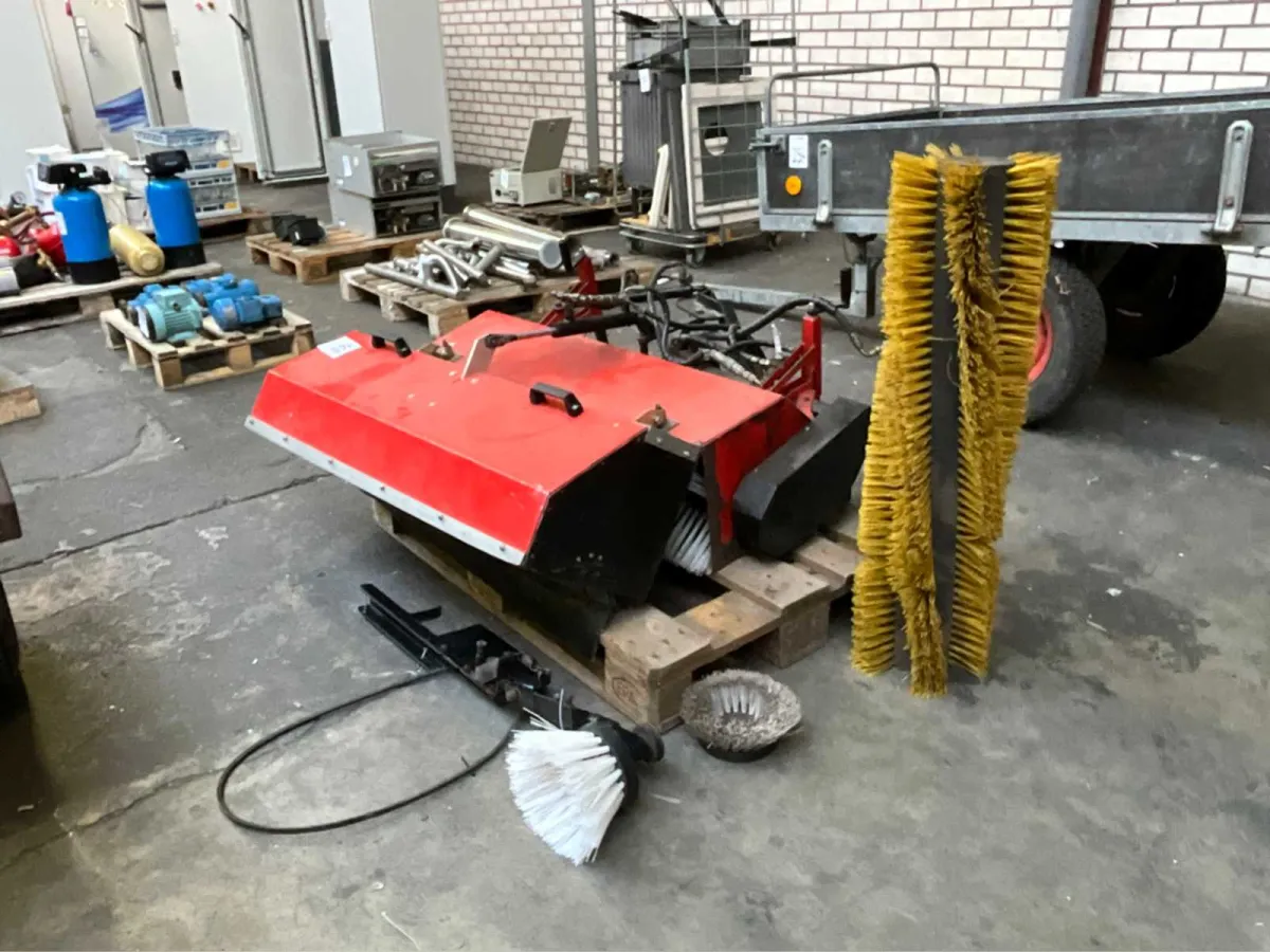Brush attachment
