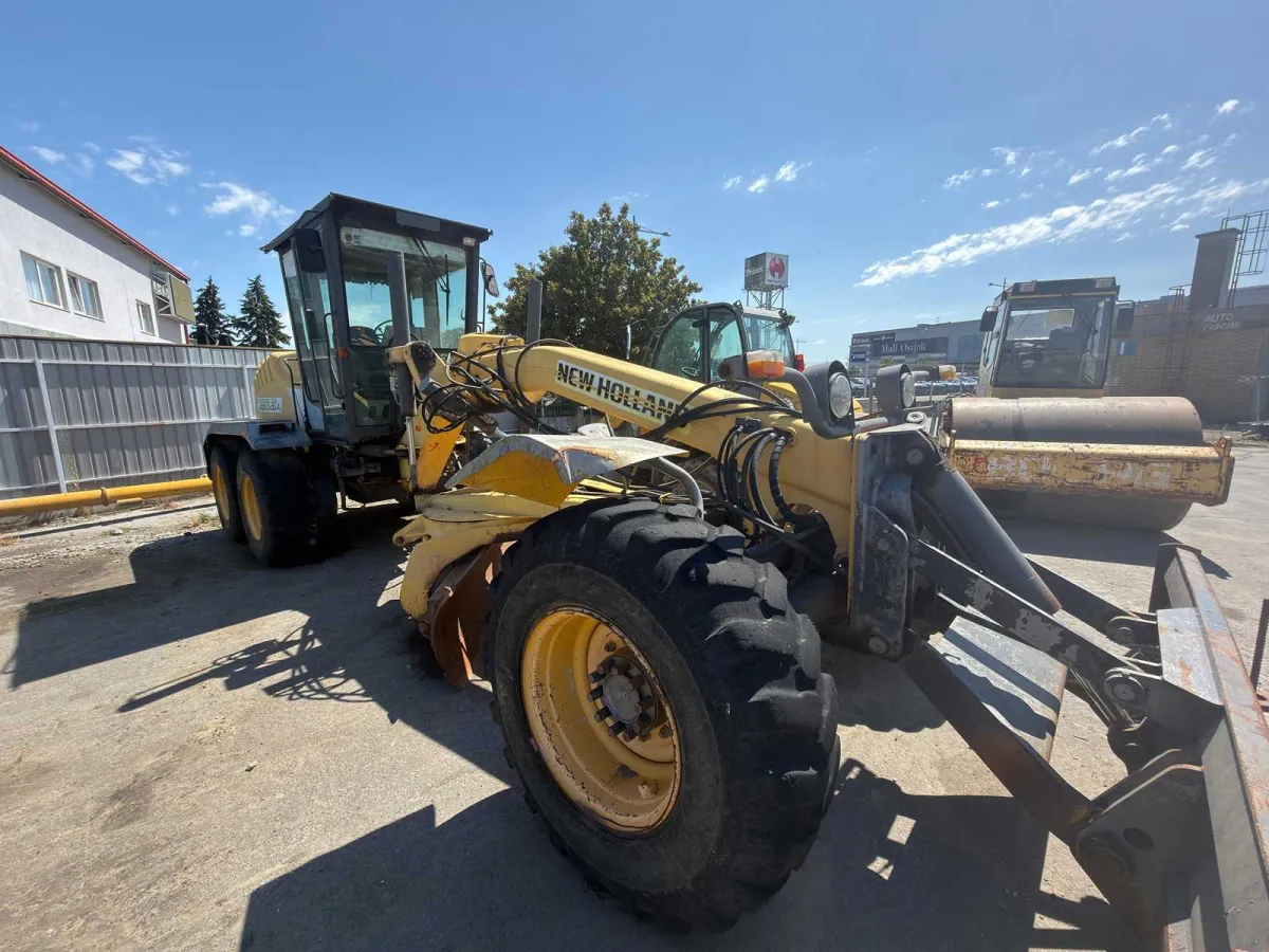 New Holland - F156.6A - Grader - 2006