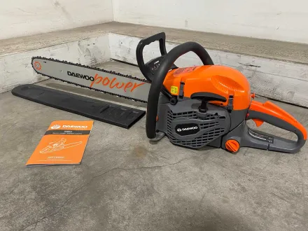 Daewoo DCS6524 Benzin-Kettensäge – RESALE