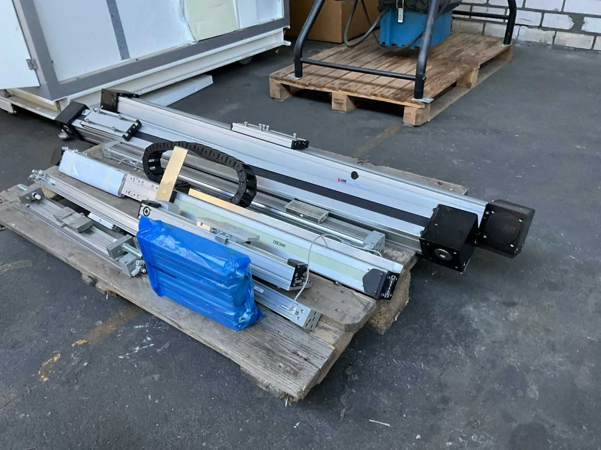 Various guide rails
