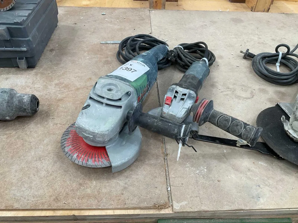 Bosch Professioneller Winkelschleifer (2x)