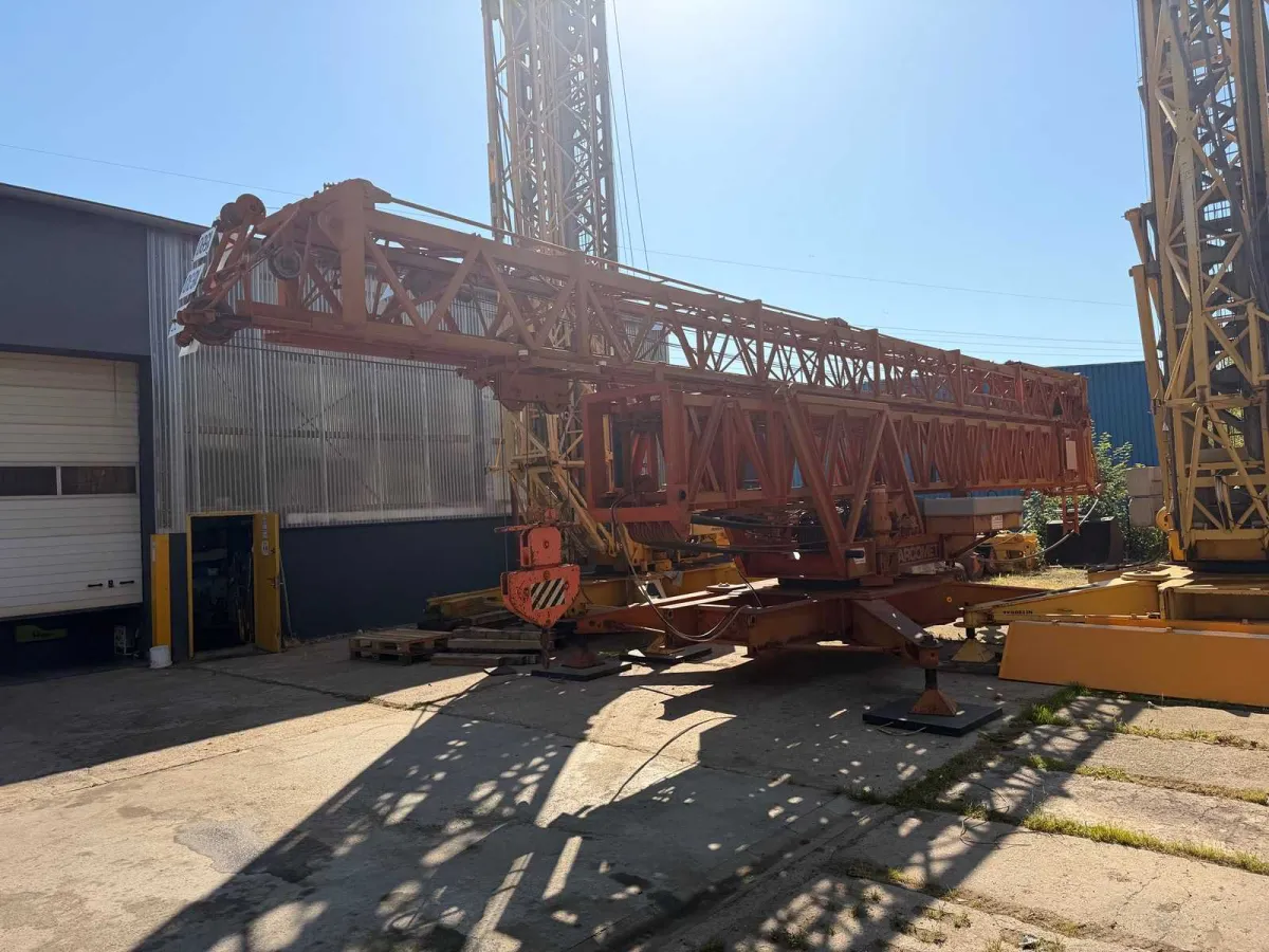 ARCOMET - T33/A - Construction Crane - 1990