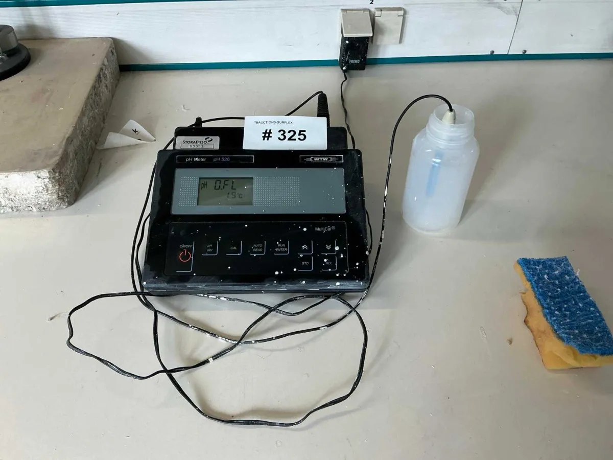 WTW-SI Analyts Microprocessor Laboratory pH/mV Meter with Multifunctional Display