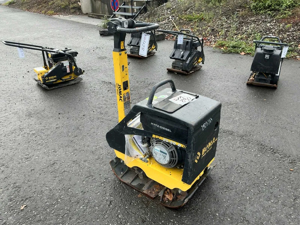 BOMAG - BPR 25/50 D - Plaque vibratrice réversible