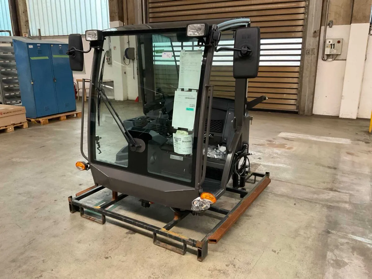 Mecalac / Sekura 777. 801 Radlader Kabine