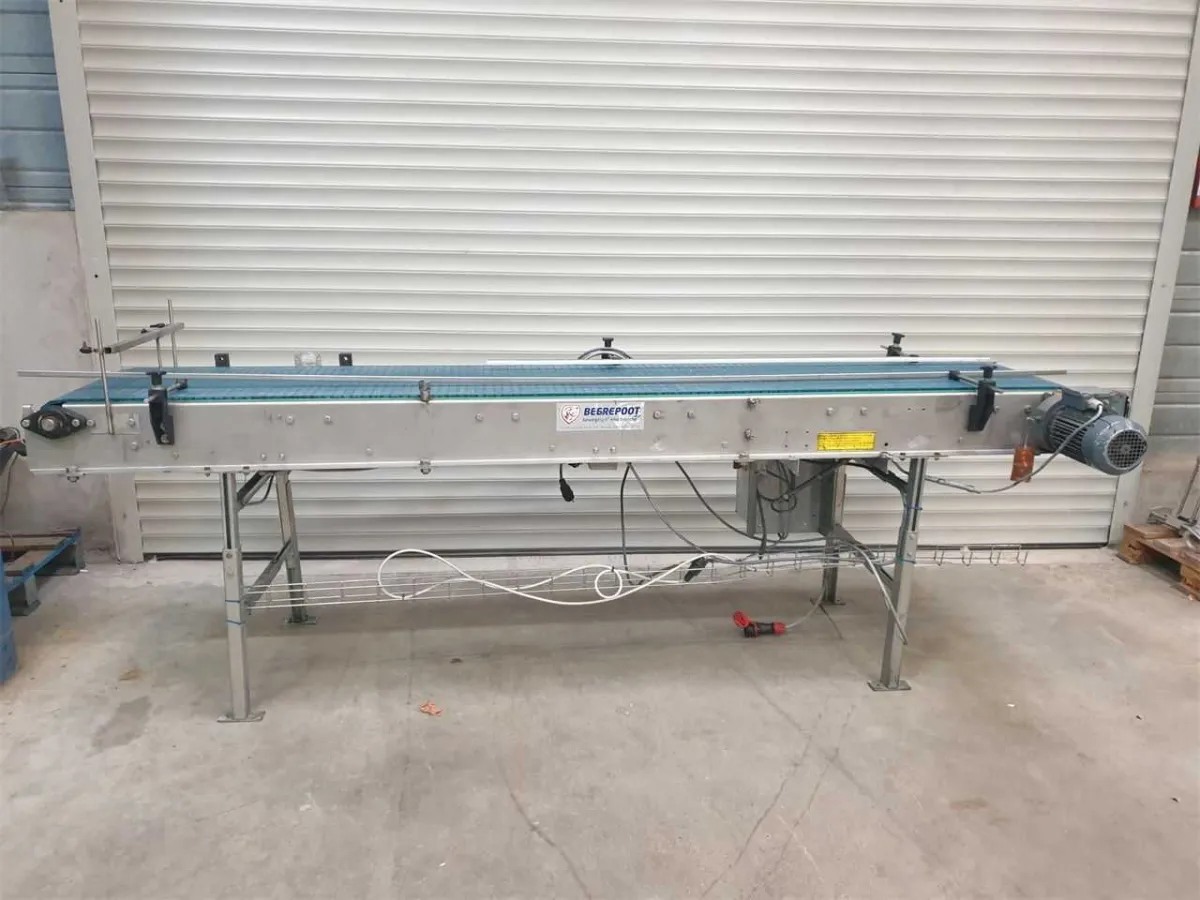 Kunststoff-Palettenförderband – 2900 mm lang