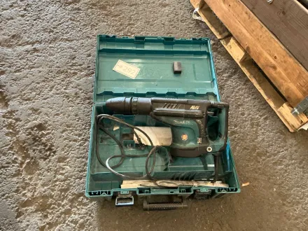 MAKITA HM1213C Abbruchhammer – RESALE