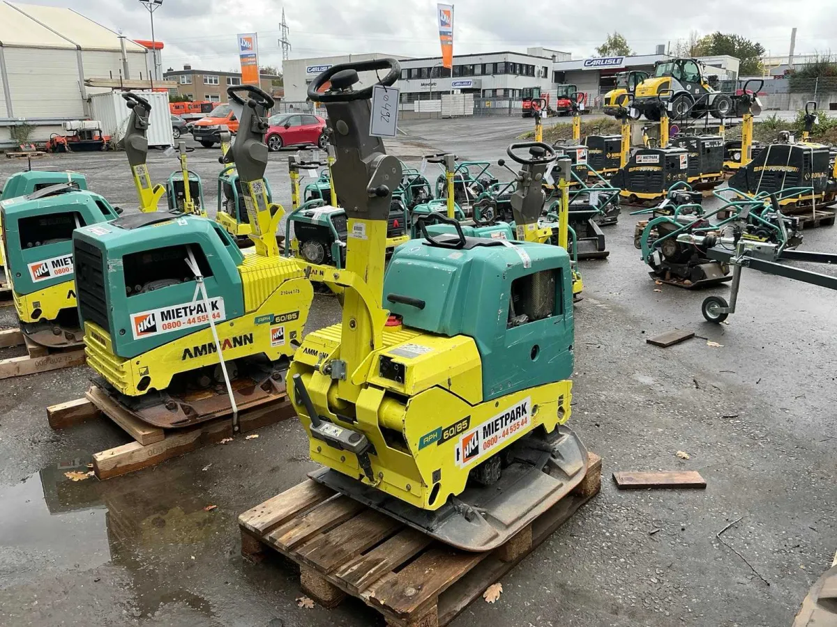 AMMANN - 2021 - APH 60/85 - Plaque vibrante hydrostatique réversible