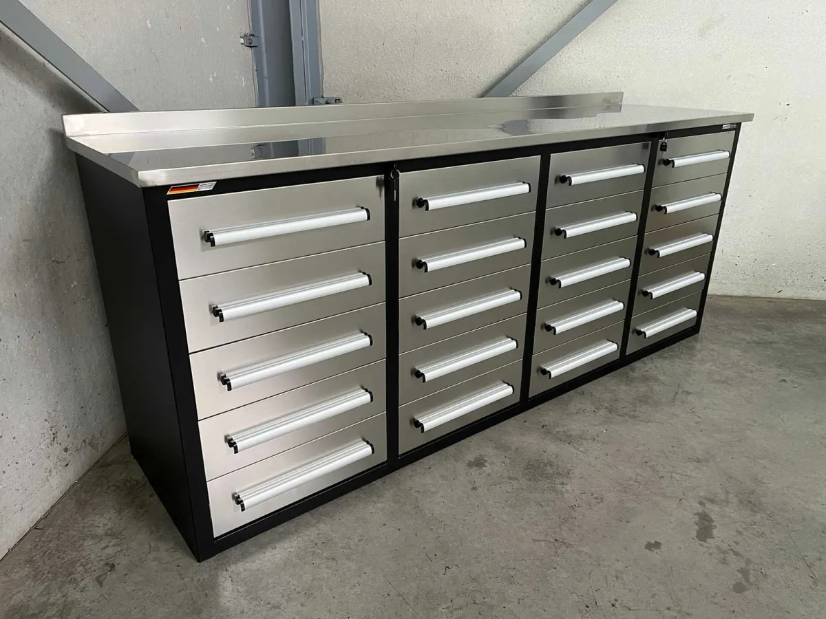 Edelstahlwerkbank (FH20)