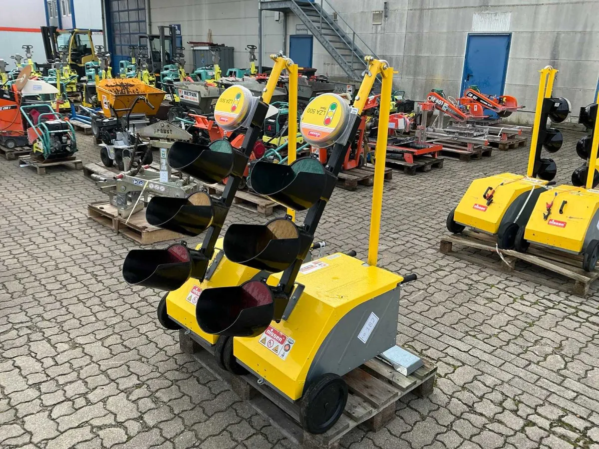 NISSEN - LZA 500 - Traffic light system