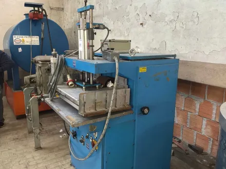 REG GALBIATI Pneumatische Presse – RESALE