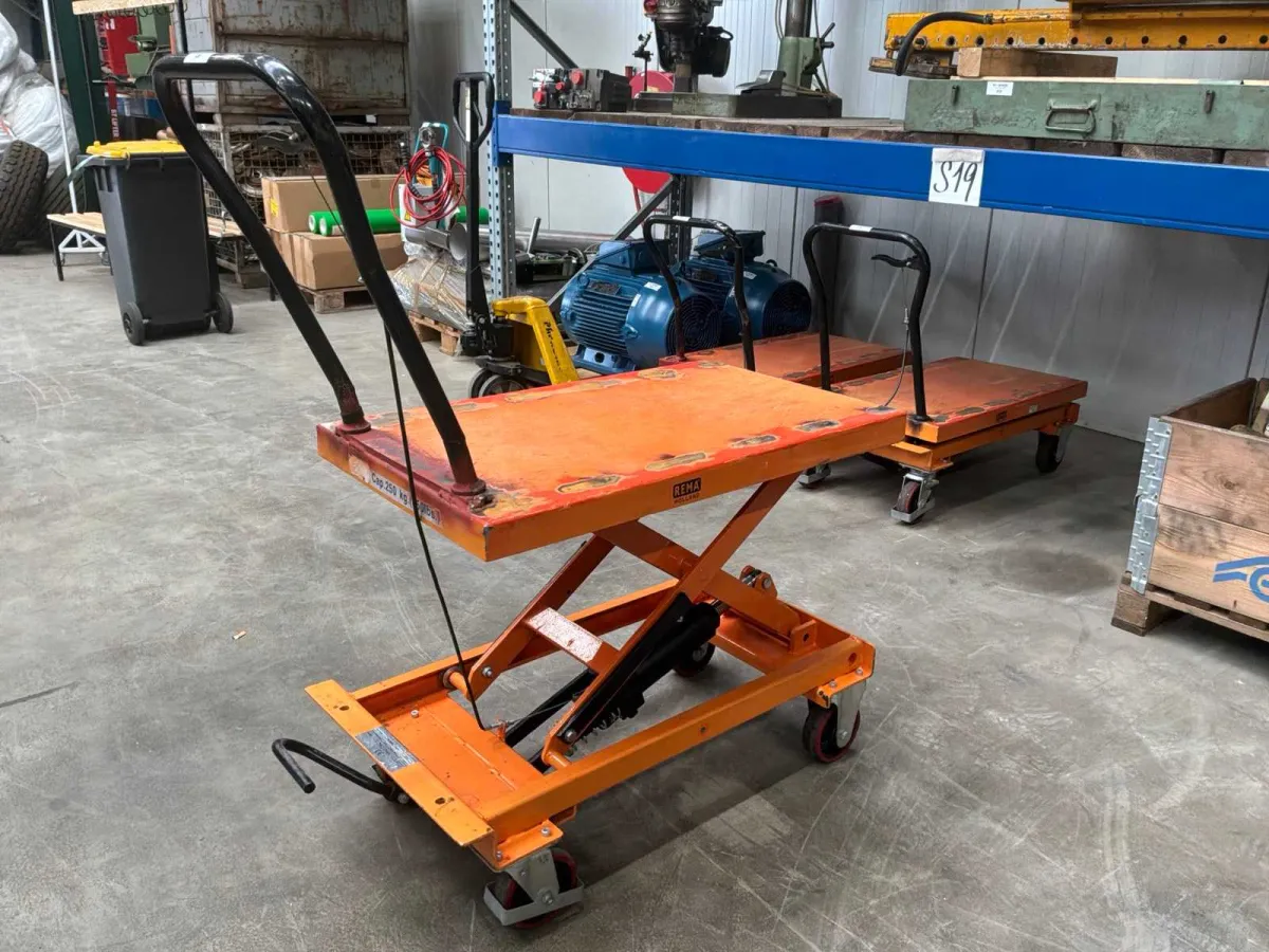 2010 Rema HT25 Lift Table