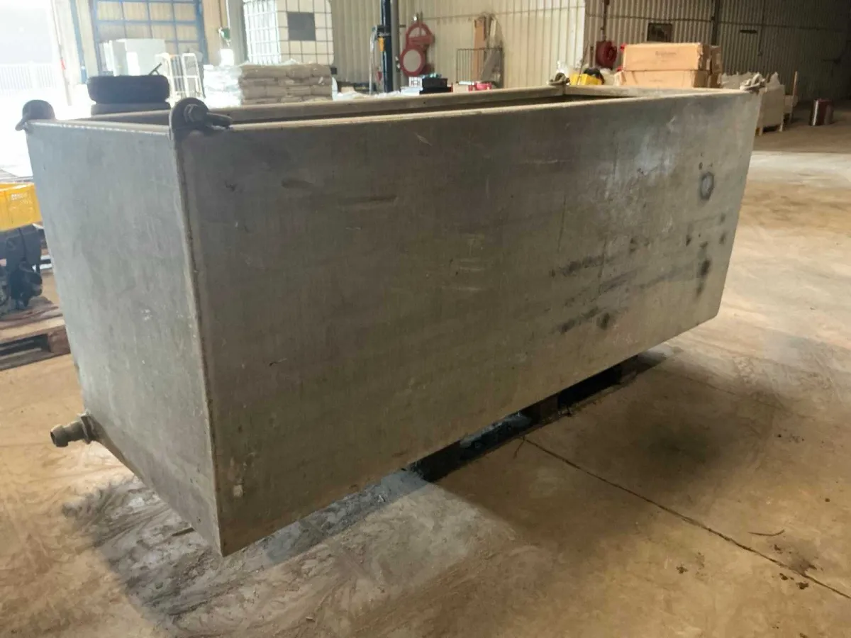Construction water well
