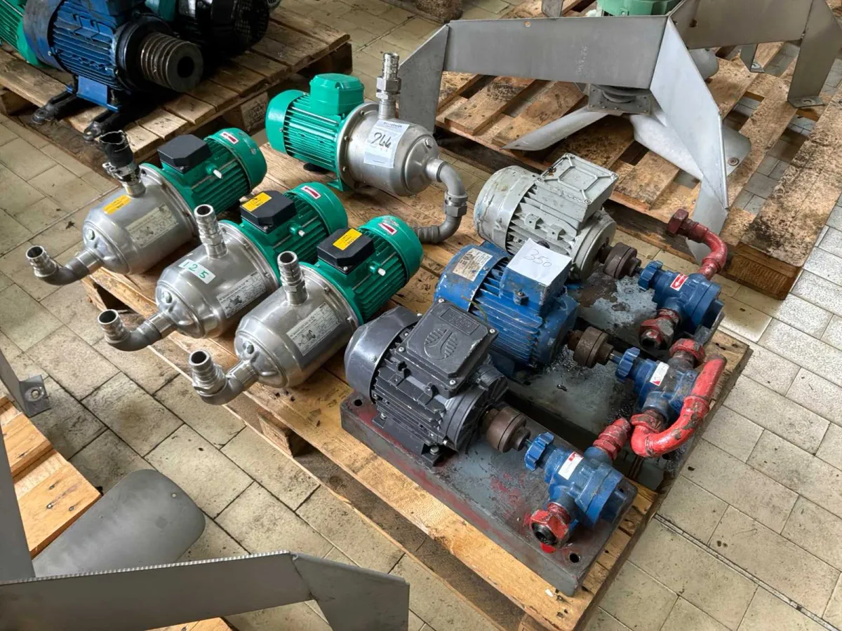 Miscellaneous Water Pumps (7x)