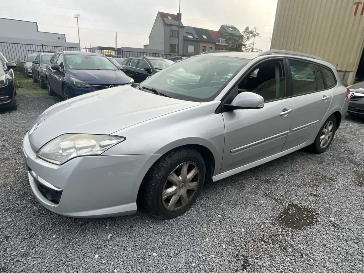 Renault - 2008 - Laguna - Laguna - Auto