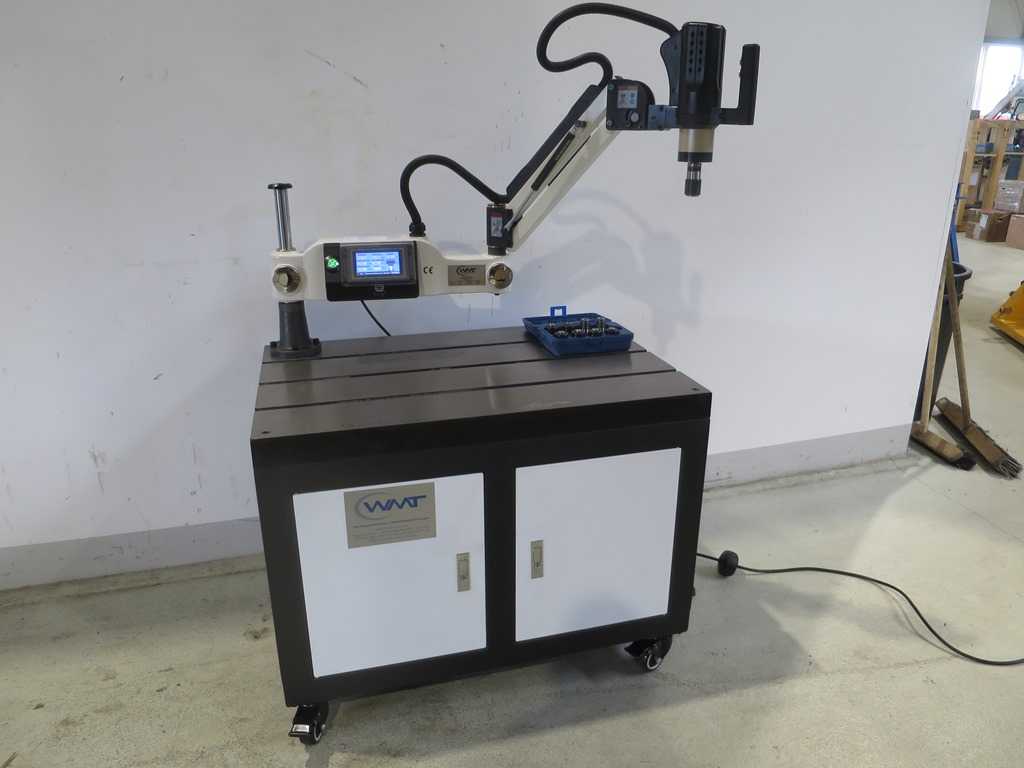 WMT FL-M16 Tapping Machine