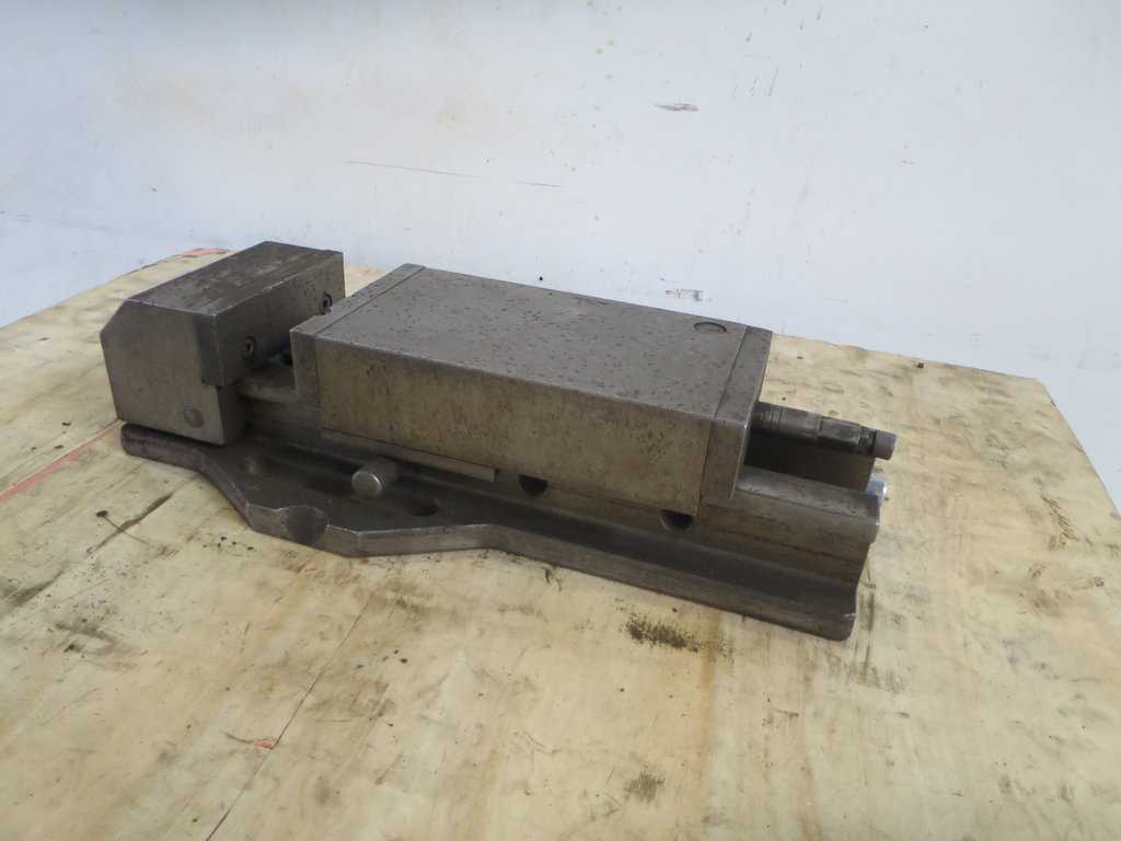 TMC 160 / 52 Maschinenschraubstock